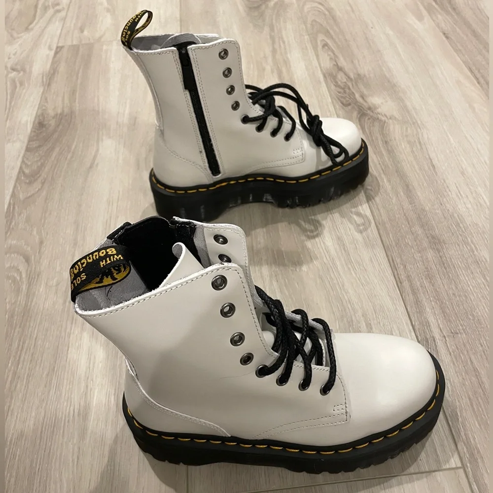 NWOT White Platform Doc Martens - Picture 2 of 12